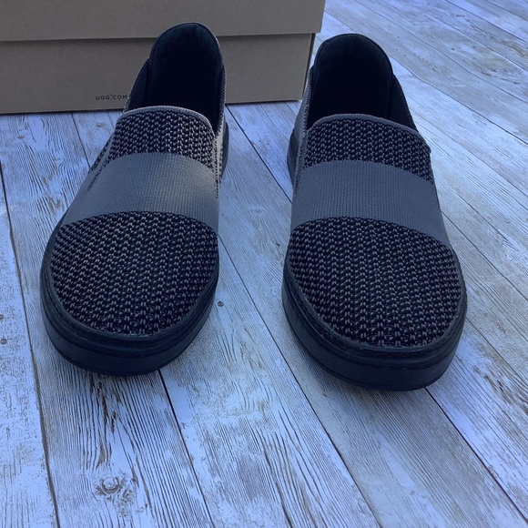 UGG Women's Sammy Slip On Black Gray Knit Hyper Weave Casual Sneakers Size 9.5 - Picture 4 of 13